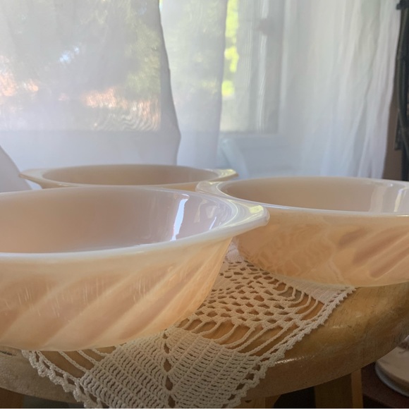 Vintage peach Fire King lustreware ovenware ramekins - Picture 5 of 5